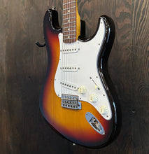 画像をギャラリービューアに読み込む, [中古] リフレット済み Fender Japan ST62 #O090964 メンテナンスパック付き